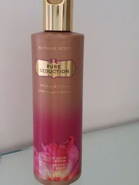 DISCONTINUED Victoria's Secret Pure Seduction Bronze Glow Body Lotion! NEW